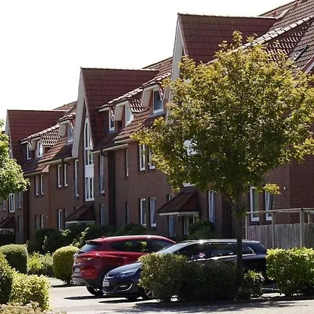 With 2 Bedrooms Dorum-Neufeld