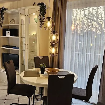 With 2 Bedrooms Dorum-Neufeld
